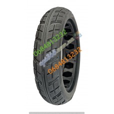 Покрышка литая 8.5x2, аналог 8 1/2х2, 50/75-6.1, Внутренняя перфорация Лесенка